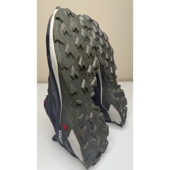 Men’s 11.5 Salomon Black and Red Athletic Hiking Trail Sneakers - Picture 10 of 12